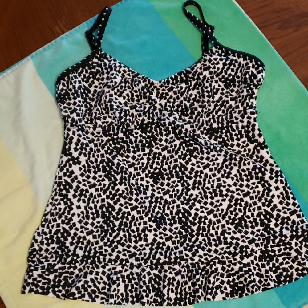 Black and White Abstract Tankini top XL